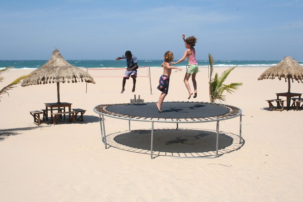 Trampoline enfant : quels sont ses avantages ?