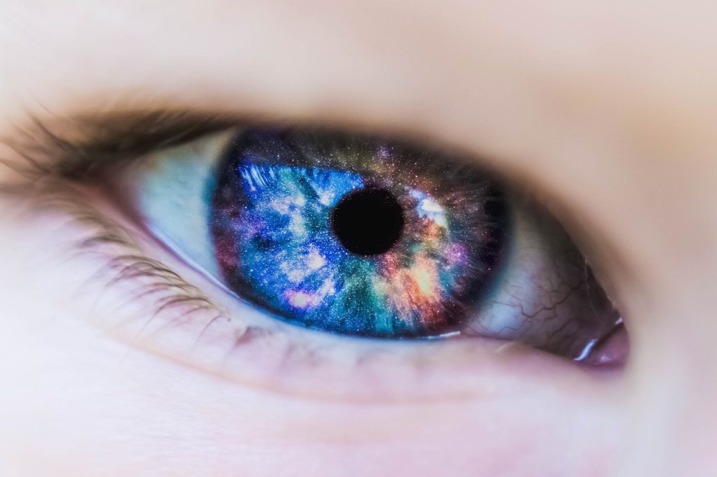 Lentilles de contact de couleur : un regard en couleur